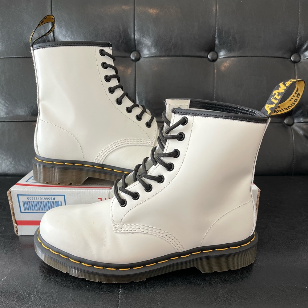Dr. Martens 1460 White Smooth‎ Leather Boots